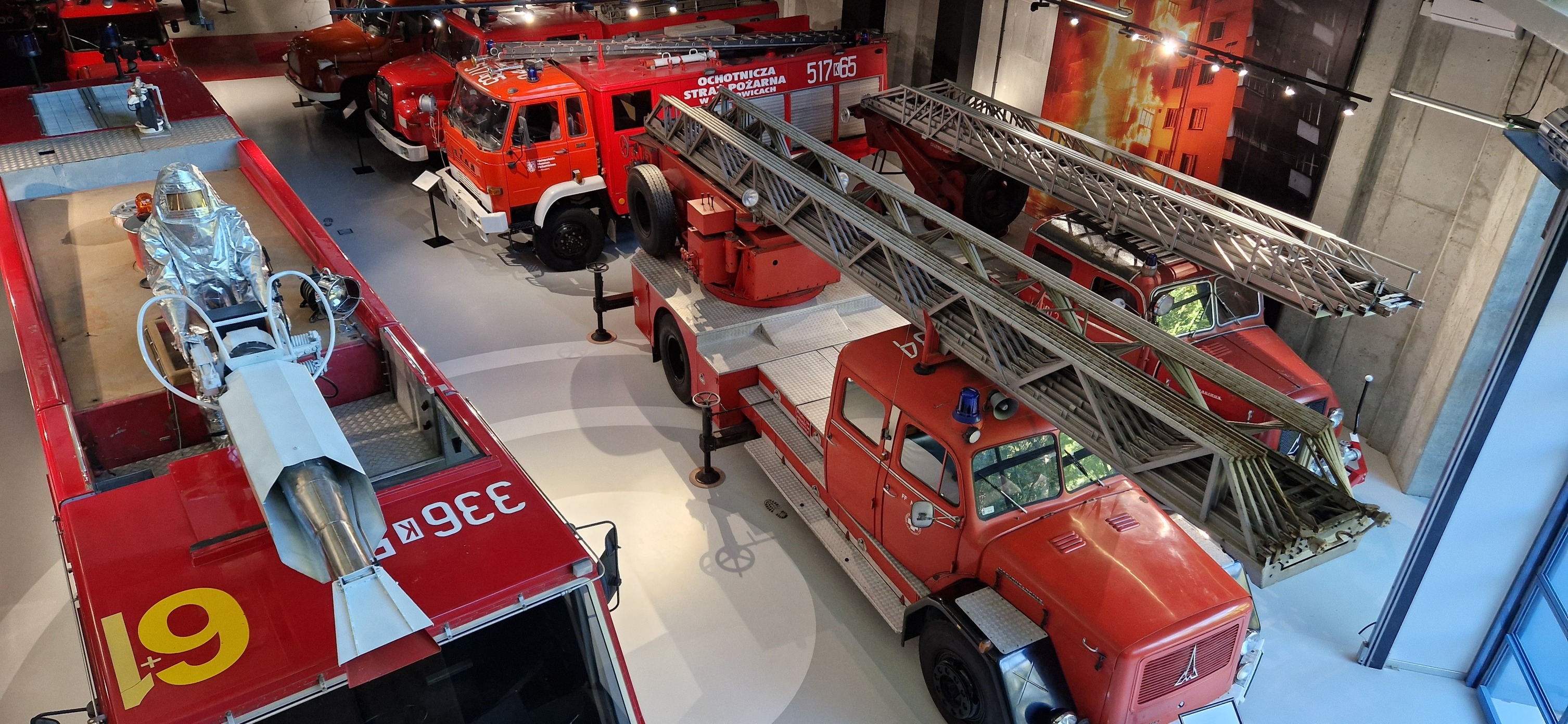 Wycieczka do Muzeum Pożarnictwa w Alwerni - Lokomotywa w Krzeszowicach