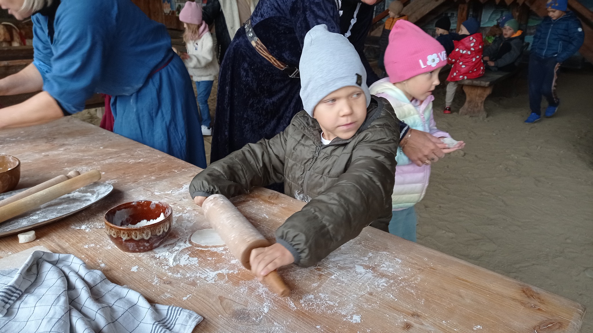 Wycieczka do Zamku Stara Baśń w Grybowie - Lokomotywa w Nowym Sączu